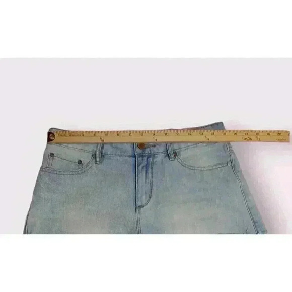 Roxy Women's Size 28 Blue Cut Off Light Wash Denim Shorts Cotton Jeans - Picture 3 of 10